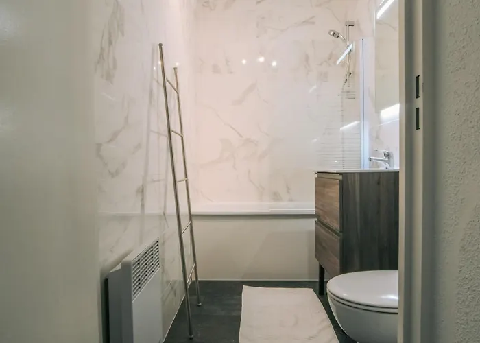 Kurlinka - Avec Balcon - Place De Stationnement Privee * Guéthary